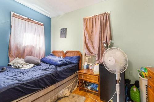 44 Fern St, Lawrence MA 01841-1213 exterior