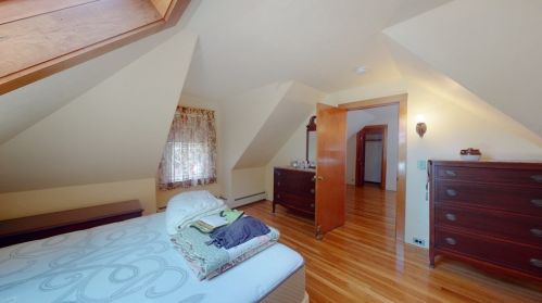 471 Main St, East Bridgewater MA 02324-1476 exterior