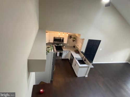 1244 Tristram Cir, West Deptford NJ  08051-2247 exterior