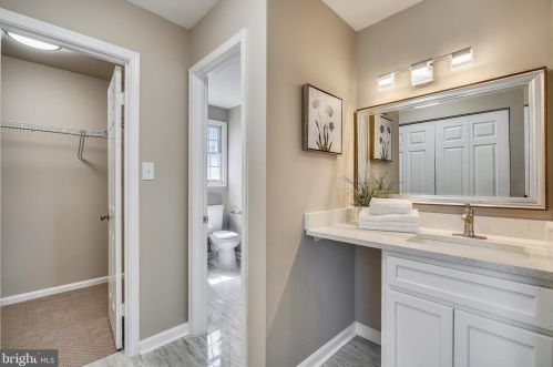 6147 Campfire, Columbia MD 21045-4050 exterior