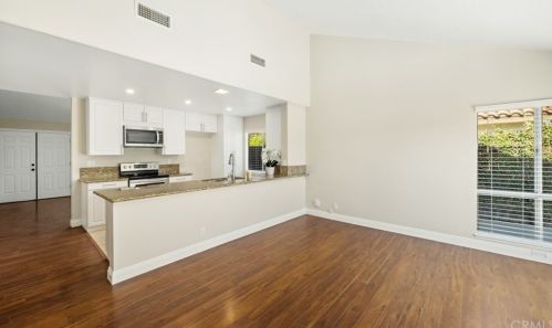 14732 Sweetan St, Irvine CA 92604-2425 exterior