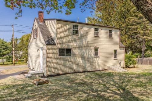 154 Linebrook Rd, Ipswich MA 01938-2906 exterior