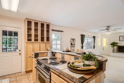 12821 31st St, Phoenix AZ 85008-1127 exterior