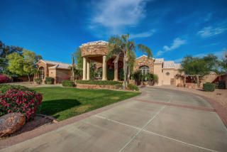 10433 44th Pl, Phoenix, AZ 85028-4227