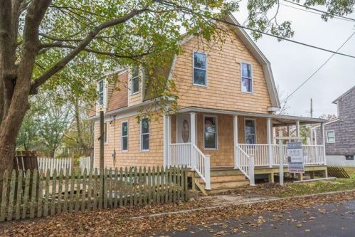 60 12th Ave, Wareham MA  02571-1320 exterior