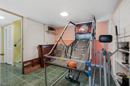 18 Mount Pleasant Ave, Belleville NJ  07109-2021 exterior