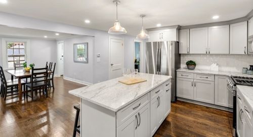 17 Ives St, Worcester MA  01603-2614 exterior