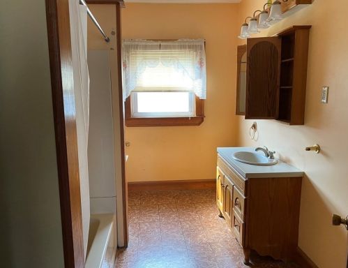 73 Dyer Ave, Whitman MA exterior