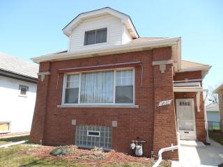 3637 Kenilworth Ave, Forest View, IL 60402-3870