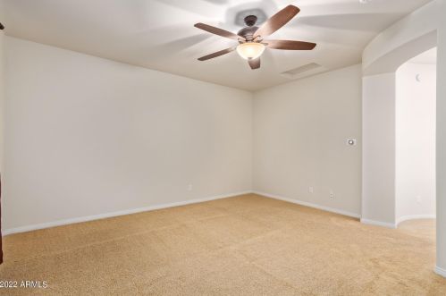 21845 39 St, Phoenix AZ 85018-7130 exterior