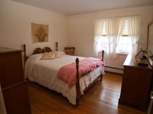 136 Randall St, Worcester MA 01606-2039 exterior