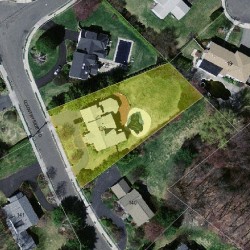 130 Countryside Rd, Newton MA 02459-2940 aerial view