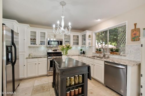 19804 33rd Pl, Phoenix, AZ 85050-7909