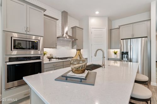 21926 61 St, Phoenix AZ 85035-1601 exterior