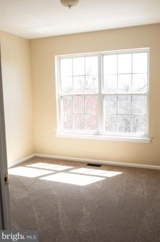 11 Highgrove Ct, West Deptford NJ 08086-3814 exterior