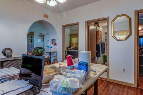 50 Beacon St, Fall River MA 02724-1534 exterior