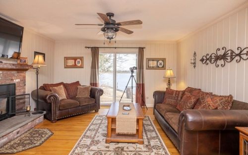 19 Over Jordan Rd, Wareham MA 02571-2414 exterior