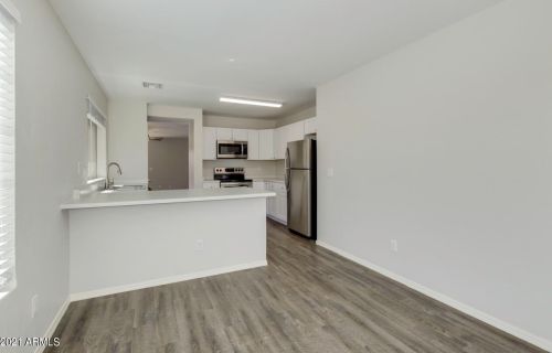 3140 Carson Rd, Phoenix AZ  85041-6341 exterior