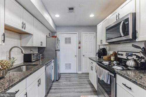 9 Lawrence Ct, Erial NJ  08081-1931 exterior