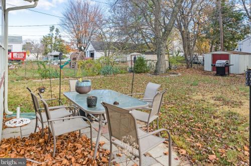 413 Beacon Ave, West Deptford NJ  08066-1152 exterior