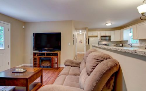 12 Evergreen Rd, Wantage NJ  07461-4700 exterior