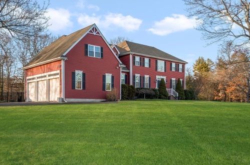 2276 Cedar St, Dighton MA 02715-1035 exterior