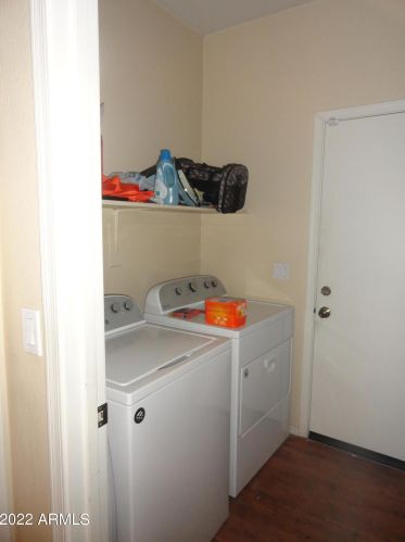 2954 Dunbar Dr, Phoenix AZ 85041-6112 exterior