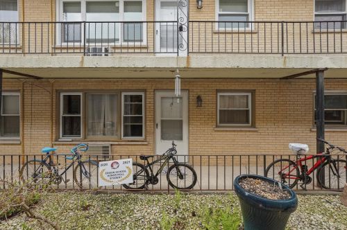 4041 Harlem Ave, Forest View IL 60402-4208 exterior