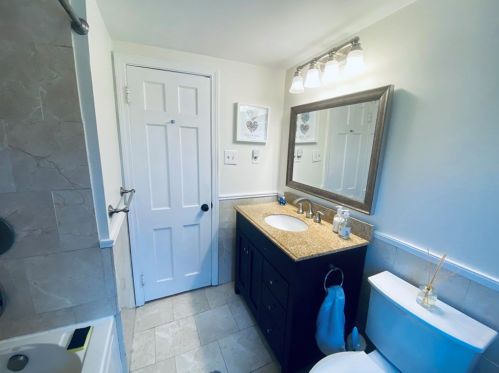 379 Cedar St, Dedham MA 02026-3221 exterior