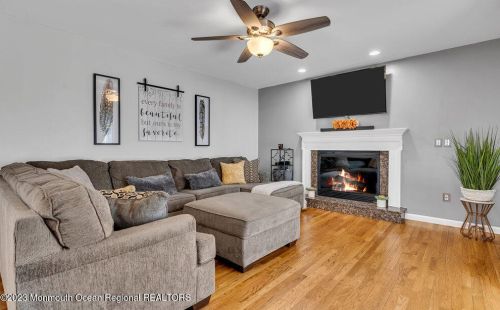 25 Cooks Bridge Rd, Jackson Twp NJ  08527-2524 exterior