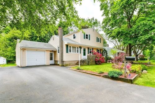 43 Federal St, Weymouth, MA 02188-2135