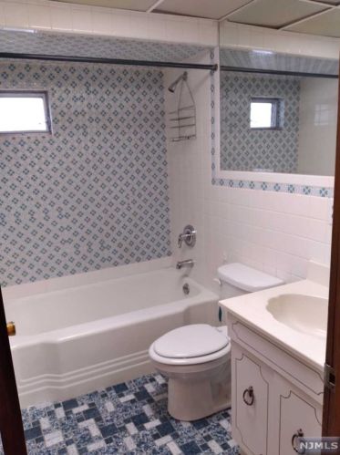 27 Patterson St, East Newark NJ  07029-1419 exterior