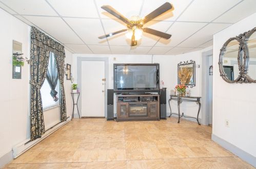 12 Br St, Worcester MA 01604-3701 exterior