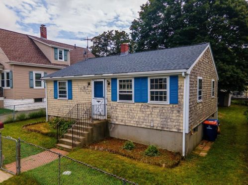 204 Sycamore St, New Bedford, MA 02740-4138