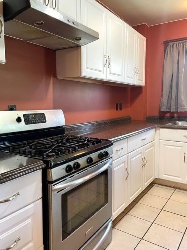 497 Smt St, Fall River MA 02724-1700 exterior