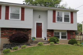 9505 Michael Edward Dr, Louisville, KY 40291-1047