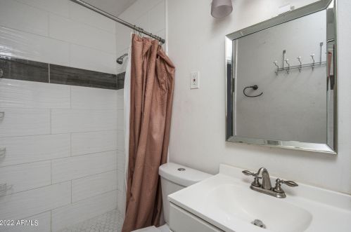 3802 Catalina Dr, Phoenix AZ 85015-6025 exterior