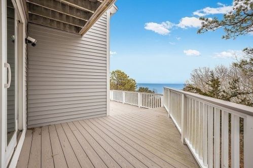 70 Ellisville Grn, Plymouth MA  02360-1742 exterior