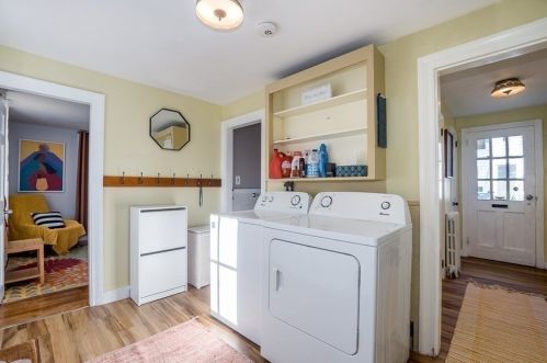 251 Sandwich St, Plymouth MA 02360-2132 exterior