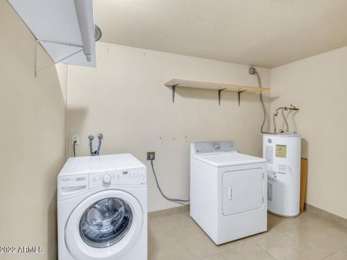 3417 Claire Dr, Phoenix AZ 85032-4932 exterior