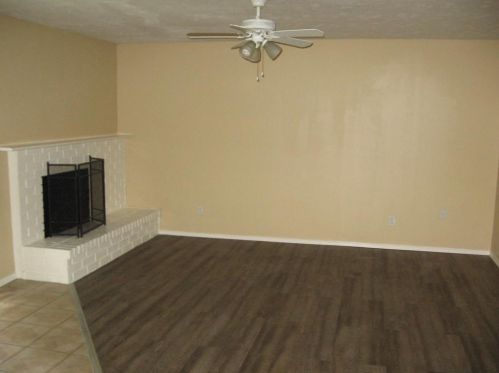 6001 Excalibur Dr, Garland TX  75044-3637 exterior