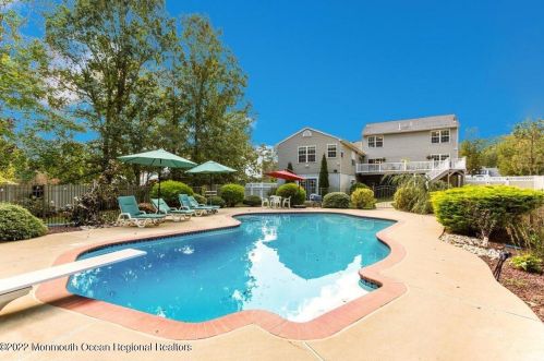 632 Winterberry Blvd, Jackson Twp NJ 08527-5342 exterior