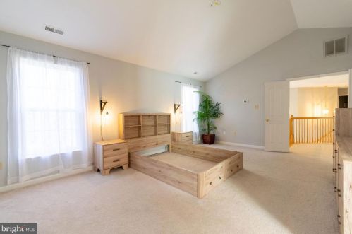 5484 Wooded Way, Columbia MD  21044-5722 exterior