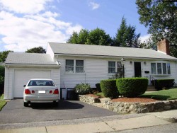 19 Smith Ave, Newton, MA 02465-1543