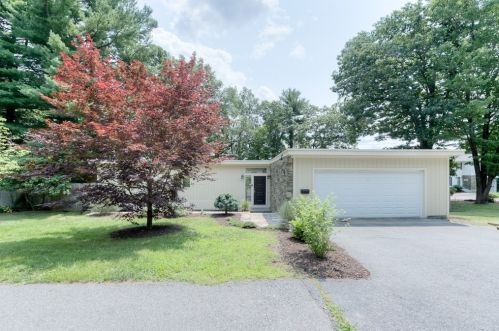 11 Forest Hill Dr, Worcester, MA 01609-1013