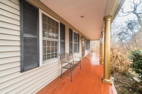 23 Swifts Bch Rd, Wareham MA 02571-1924 exterior