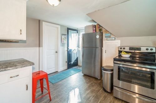 307 Pleasant St, Weymouth MA 02190-2621 exterior