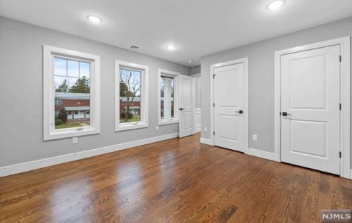 628 Knickerbocker Rd, Cresskill NJ  07626-1023 exterior