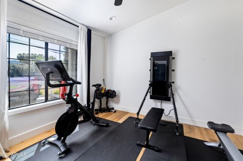 3140 52nd St, Phoenix AZ 85018-4402 exterior