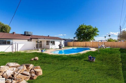 4332 90th Dr, Phoenix, AZ 85037-1703